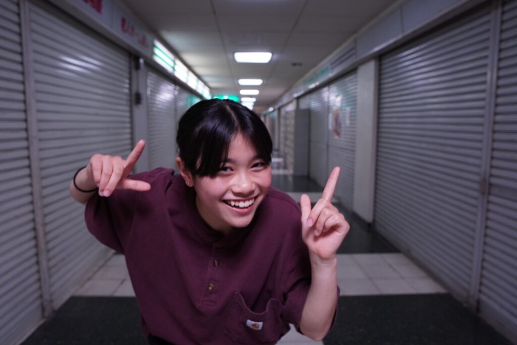 由暖