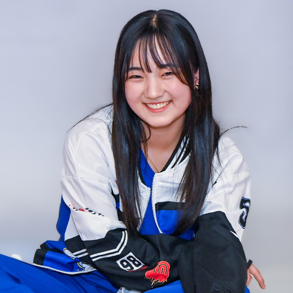 由愛