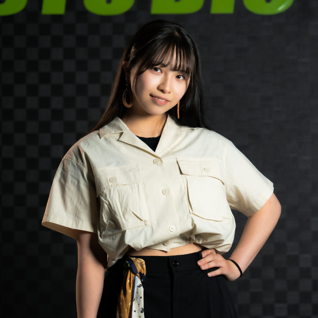 栞奈