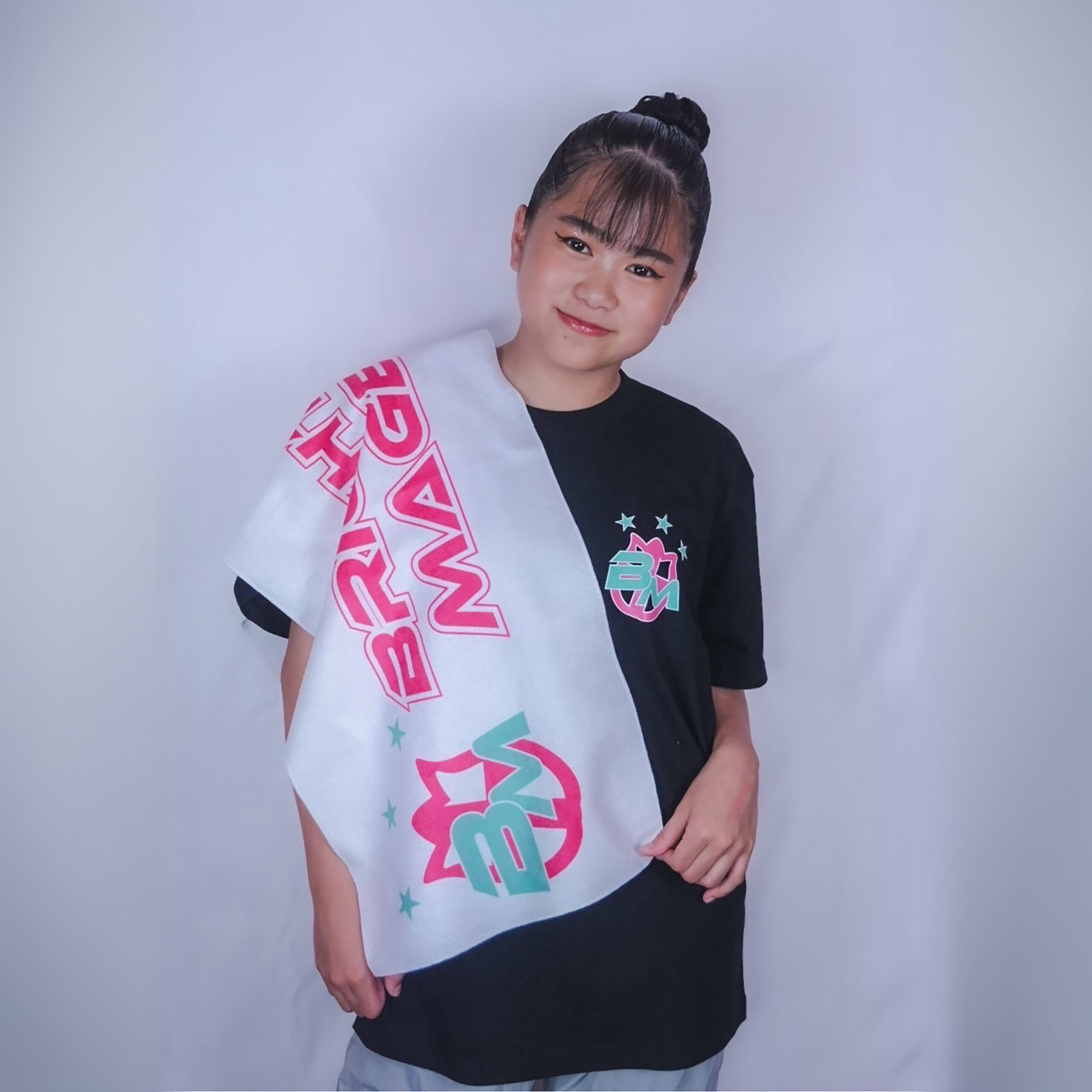 みらの